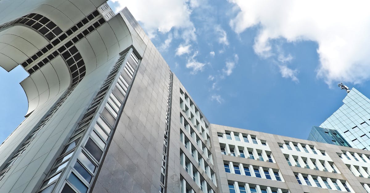 腾讯云国际站、亚马逊AWS等:代实名账号选择指南